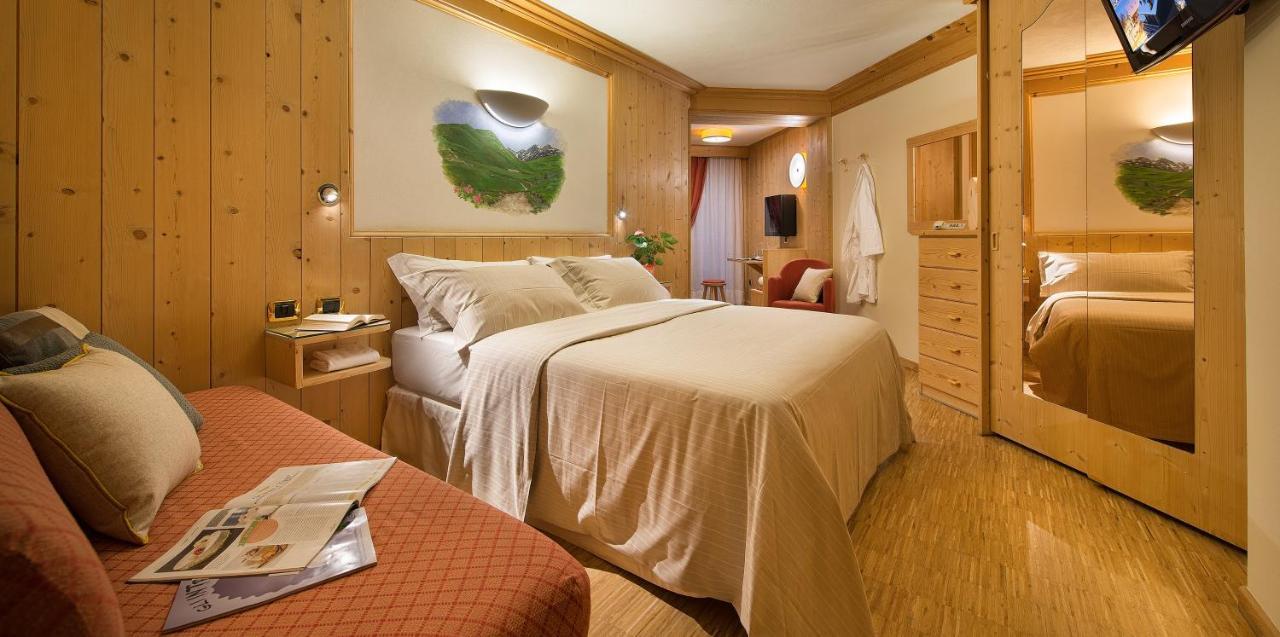 Hotel Baita Montana Livigno Kültér fotó
