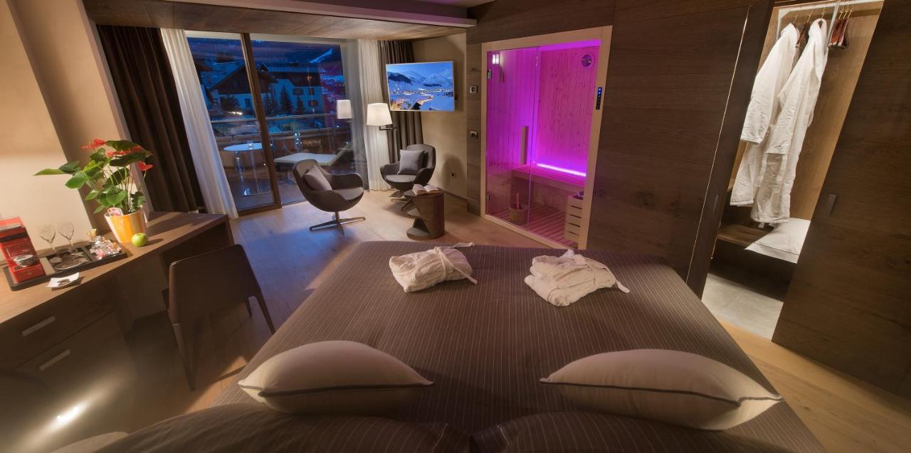 Hotel Baita Montana Livigno Kültér fotó