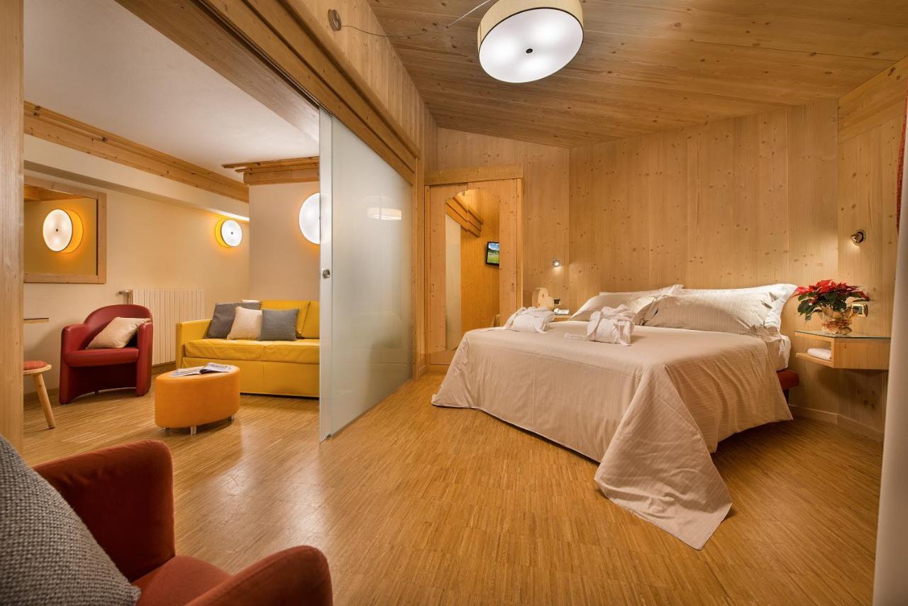 Hotel Baita Montana Livigno Kültér fotó