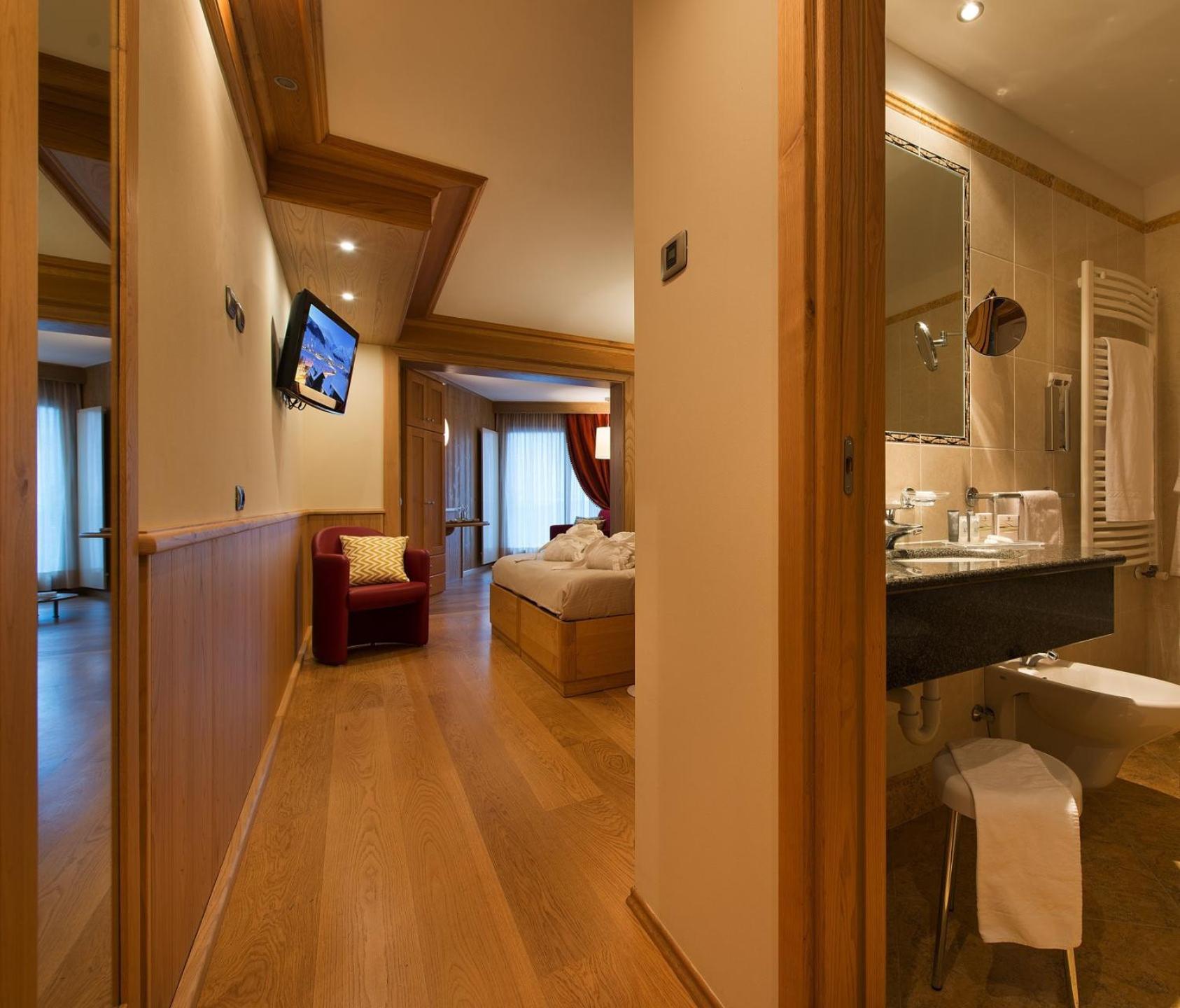 Hotel Baita Montana Livigno Kültér fotó