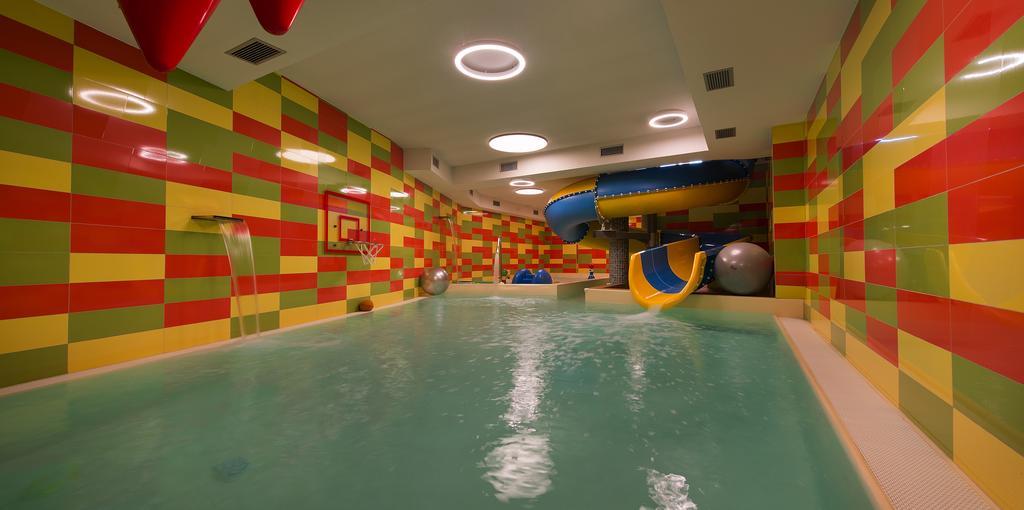 Hotel Baita Montana Livigno Kültér fotó