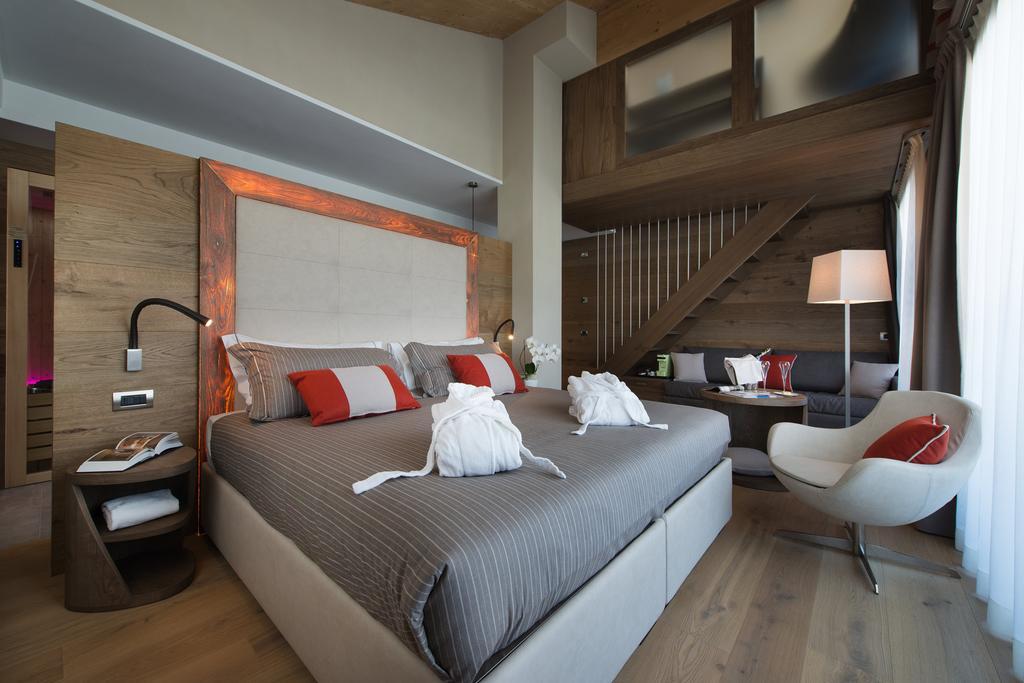 Hotel Baita Montana Livigno Kültér fotó