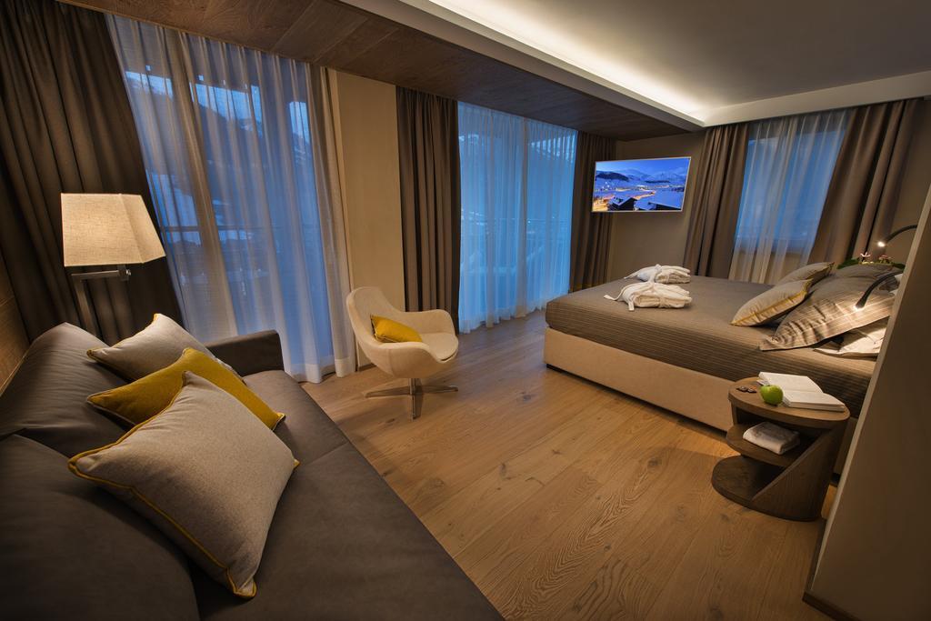 Hotel Baita Montana Livigno Kültér fotó