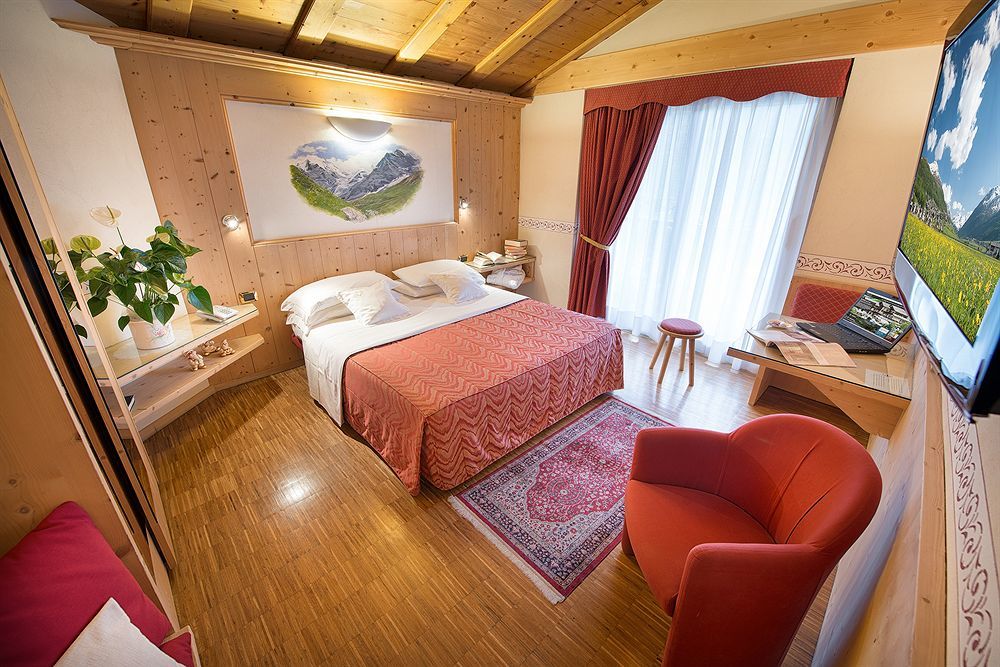 Hotel Baita Montana Livigno Kültér fotó