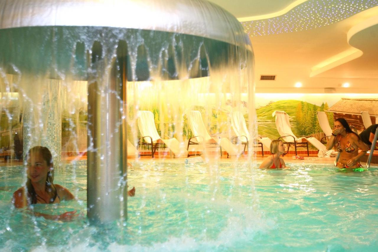 Hotel Baita Montana Livigno Kültér fotó